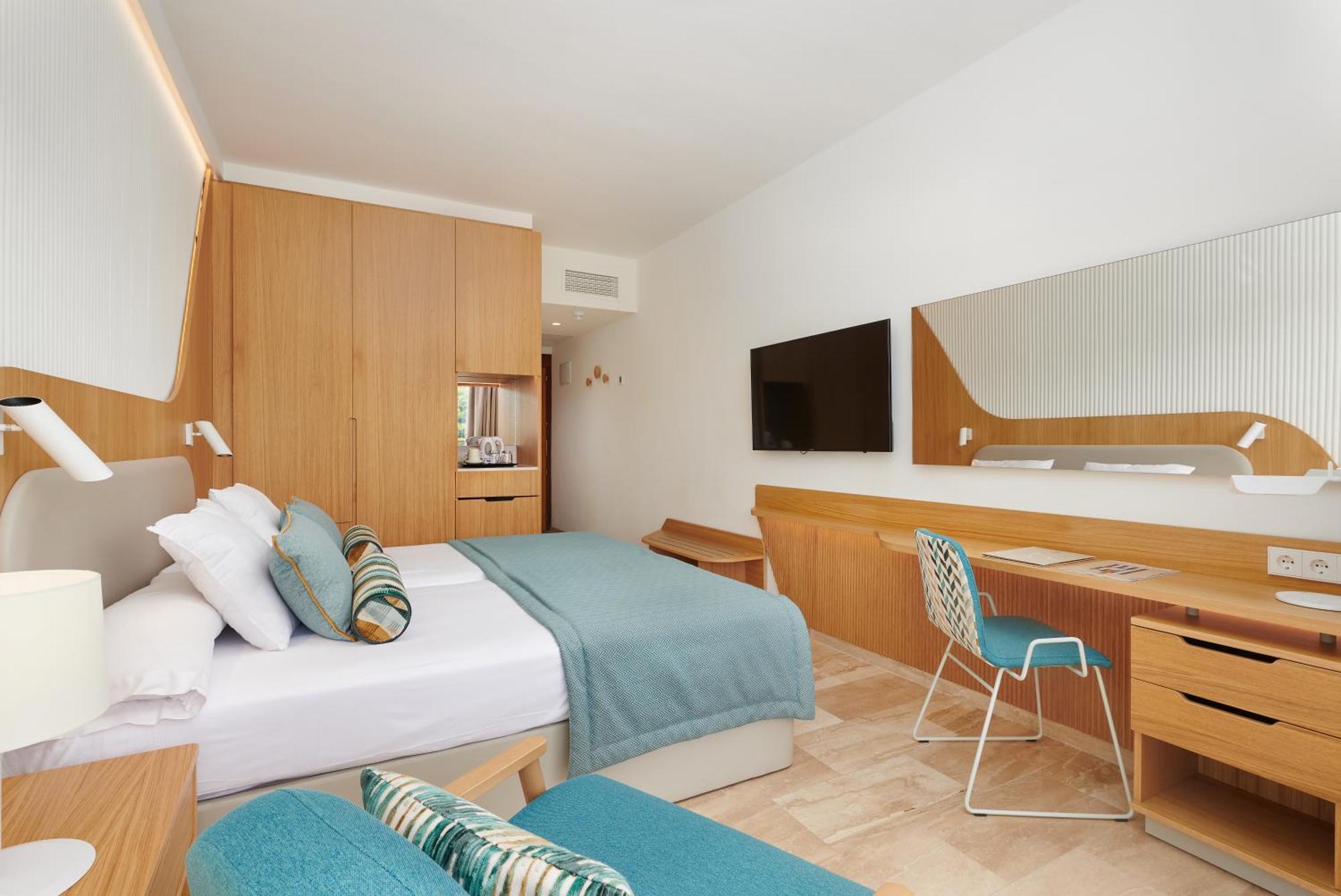 Grupotel Playa Camp De Mar - Adults Only Экстерьер фото